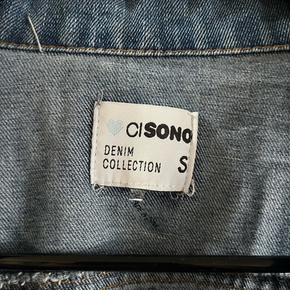 Jean jacket - Picture 2 of 3